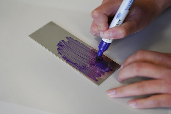 Schritt 2: Tinte auftragen