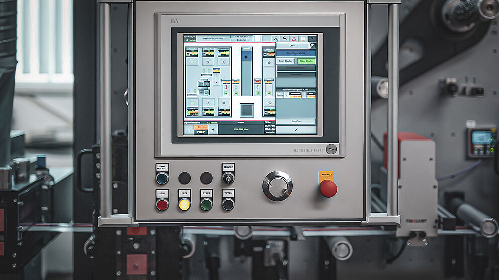 Machine and plant operator