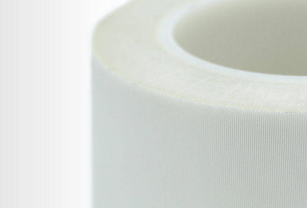 Single sided adhesive tapes