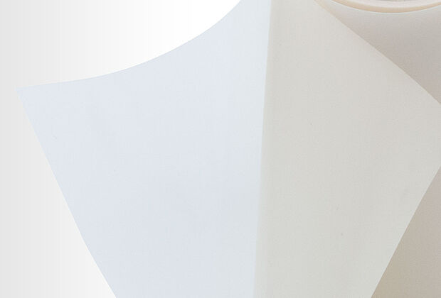 Thermally conductive adhesive tapes